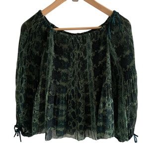 Aritzia Wilfred Green Patterned Pleated Blouse